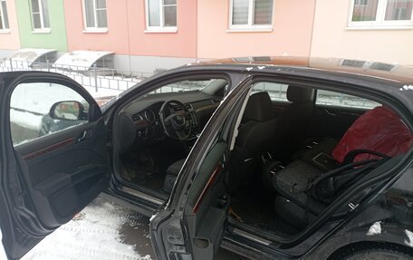 Skoda Superb III рестайлинг, 2009 год, 880 000 рублей, 17 фотография