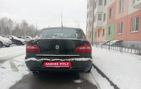 Skoda Superb III рестайлинг, 2009 год, 880 000 рублей, 21 фотография