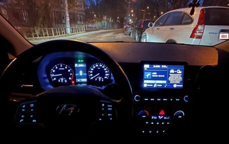 Hyundai Solaris II рестайлинг, 2021 год, 1 625 000 рублей, 3 фотография