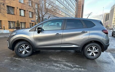 Renault Kaptur I рестайлинг, 2022 год, 1 625 000 рублей, 5 фотография