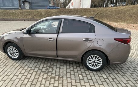 KIA Rio IV, 2018 год, 1 380 000 рублей, 5 фотография