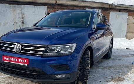 Volkswagen Tiguan II, 2018 год, 2 399 000 рублей, 4 фотография