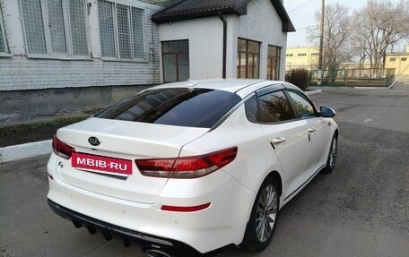 KIA K5 II, 2018 год, 2 600 000 рублей, 6 фотография