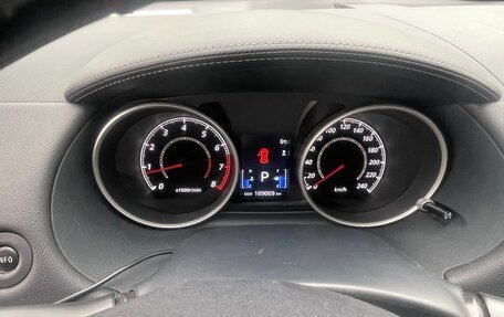 Mitsubishi Outlander III рестайлинг 3, 2011 год, 1 400 000 рублей, 10 фотография