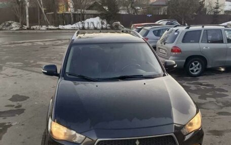 Mitsubishi Outlander III рестайлинг 3, 2011 год, 1 800 000 рублей, 5 фотография