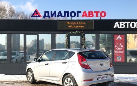 Hyundai Solaris II рестайлинг, 2016 год, 850 000 рублей, 3 фотография