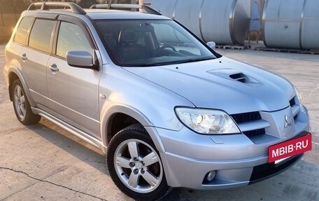 Mitsubishi Outlander III рестайлинг 3, 2007 год, 880 000 рублей, 2 фотография