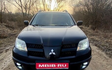 Mitsubishi Outlander III рестайлинг 3, 2007 год, 620 000 рублей, 7 фотография