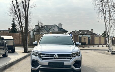 Volkswagen Touareg III, 2019 год, 5 800 000 рублей, 4 фотография