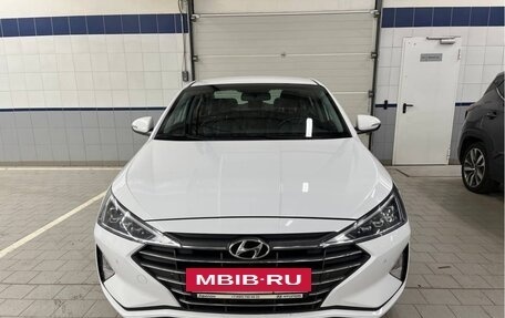 Hyundai Elantra VI рестайлинг, 2018 год, 1 950 000 рублей, 2 фотография