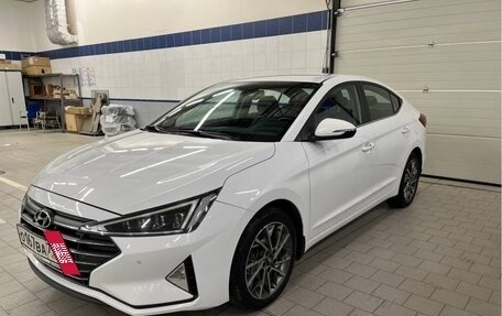 Hyundai Elantra VI рестайлинг, 2018 год, 1 950 000 рублей, 4 фотография