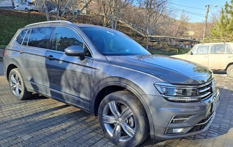 Volkswagen Tiguan II, 2020 год, 3 250 000 рублей, 3 фотография