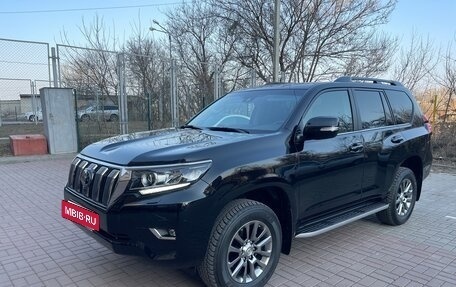 Toyota Land Cruiser Prado 150 рестайлинг 2, 2018 год, 6 850 000 рублей, 4 фотография