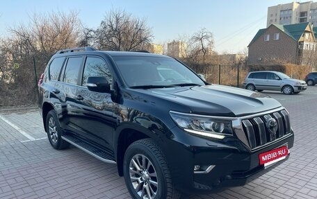 Toyota Land Cruiser Prado 150 рестайлинг 2, 2018 год, 6 850 000 рублей, 2 фотография