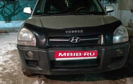 Hyundai Tucson III, 2004 год, 900 000 рублей, 8 фотография