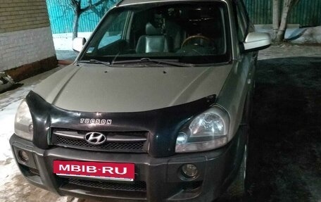 Hyundai Tucson III, 2004 год, 900 000 рублей, 9 фотография
