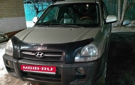 Hyundai Tucson III, 2004 год, 900 000 рублей, 11 фотография