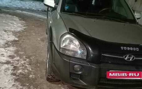 Hyundai Tucson III, 2004 год, 900 000 рублей, 17 фотография