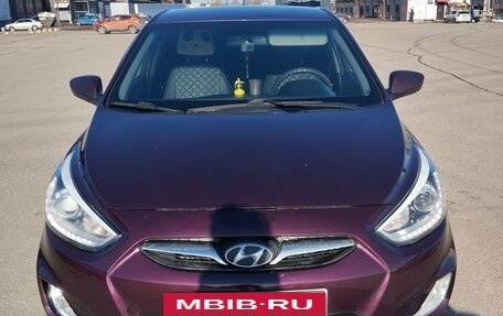 Hyundai Solaris II рестайлинг, 2013 год, 600 000 рублей, 10 фотография