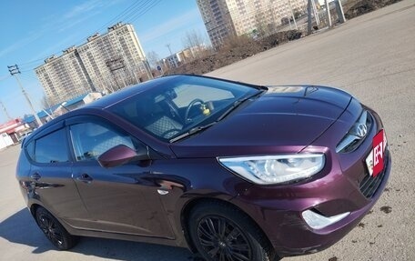 Hyundai Solaris II рестайлинг, 2013 год, 600 000 рублей, 15 фотография