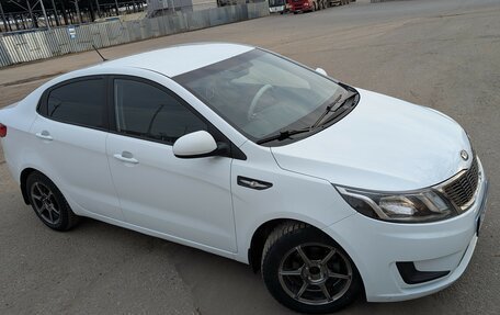 KIA Rio III рестайлинг, 2014 год, 1 000 000 рублей, 2 фотография