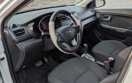 KIA Rio III рестайлинг, 2014 год, 1 000 000 рублей, 11 фотография