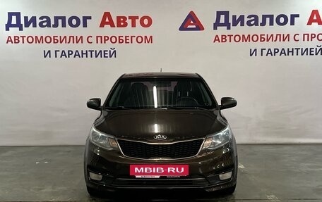 KIA Rio III рестайлинг, 2015 год, 930 000 рублей, 2 фотография