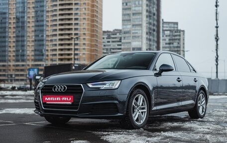 Audi A4, 2017 год, 1 850 000 рублей, 10 фотография