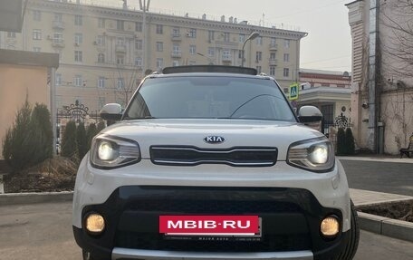 KIA Soul II рестайлинг, 2017 год, 1 495 000 рублей, 3 фотография