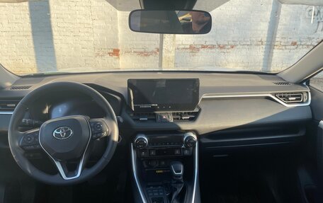 Toyota RAV4, 2023 год, 4 450 000 рублей, 8 фотография
