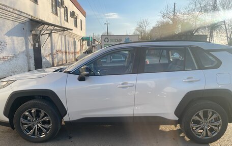 Toyota RAV4, 2023 год, 4 450 000 рублей, 3 фотография