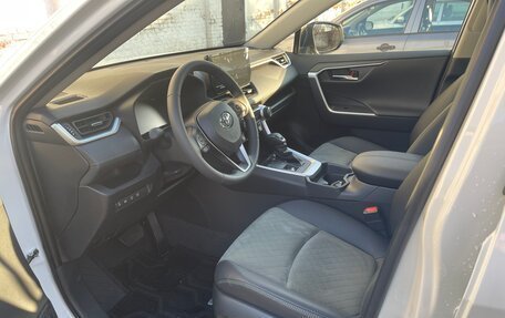 Toyota RAV4, 2023 год, 4 450 000 рублей, 7 фотография