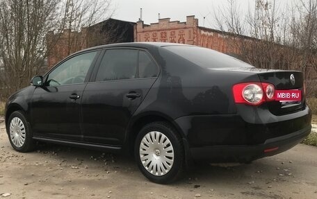 Volkswagen Jetta VI, 2010 год, 630 000 рублей, 3 фотография