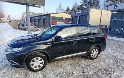 Mitsubishi Outlander III рестайлинг 3, 2018 год, 2 350 000 рублей, 1 фотография