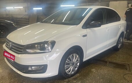 Volkswagen Polo VI (EU Market), 2017 год, 900 000 рублей, 2 фотография