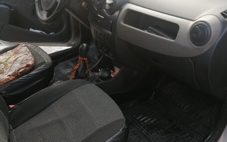 Renault Logan I, 2013 год, 390 000 рублей, 14 фотография
