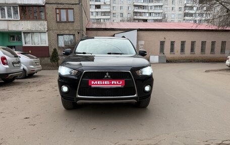 Mitsubishi Outlander III рестайлинг 3, 2012 год, 1 500 000 рублей, 6 фотография