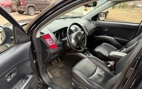 Mitsubishi Outlander III рестайлинг 3, 2012 год, 1 500 000 рублей, 8 фотография