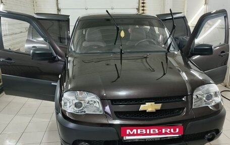 Chevrolet Niva I рестайлинг, 2012 год, 715 000 рублей, 5 фотография