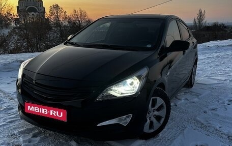 Hyundai Solaris II рестайлинг, 2015 год, 1 100 000 рублей, 1 фотография