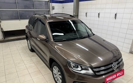 Volkswagen Tiguan I, 2016 год, 1 480 000 рублей, 2 фотография