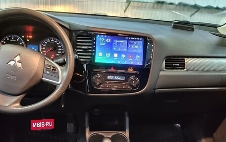 Mitsubishi Outlander III рестайлинг 3, 2013 год, 1 450 000 рублей, 19 фотография