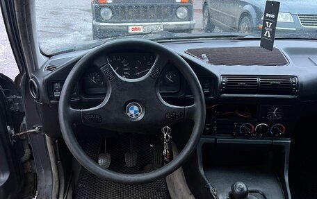 BMW 5 серия, 1988 год, 215 000 рублей, 16 фотография