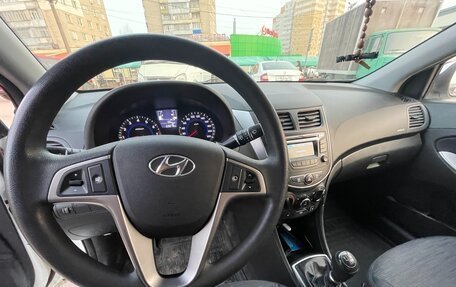 Hyundai Solaris II рестайлинг, 2016 год, 1 150 000 рублей, 11 фотография