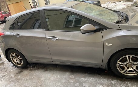 Hyundai i30 II рестайлинг, 2013 год, 900 000 рублей, 8 фотография