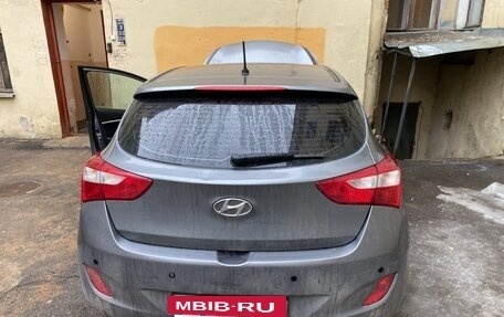 Hyundai i30 II рестайлинг, 2013 год, 900 000 рублей, 4 фотография