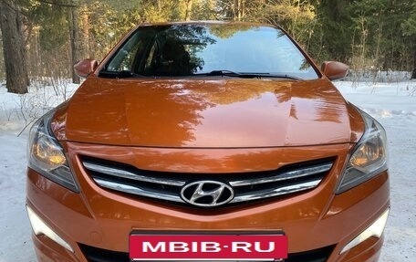 Hyundai Solaris II рестайлинг, 2015 год, 1 035 000 рублей, 7 фотография