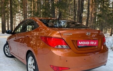 Hyundai Solaris II рестайлинг, 2015 год, 1 035 000 рублей, 26 фотография