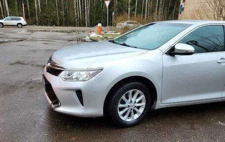 Toyota Camry, 2016 год, 1 620 000 рублей, 10 фотография