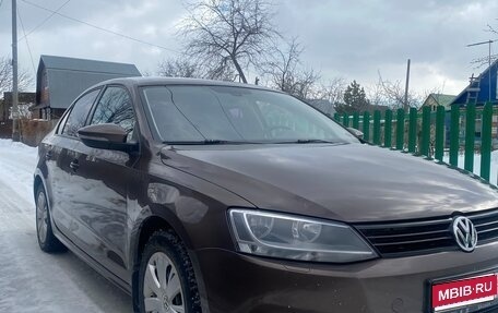 Volkswagen Jetta VI, 2011 год, 875 000 рублей, 1 фотография